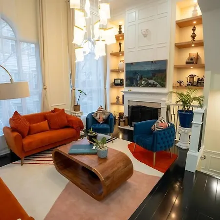 Luxury Townhome Minutes From Dc